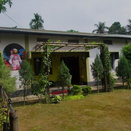 Stargaze Backpackers Hostel Guwahati Ngoại thất bức ảnh